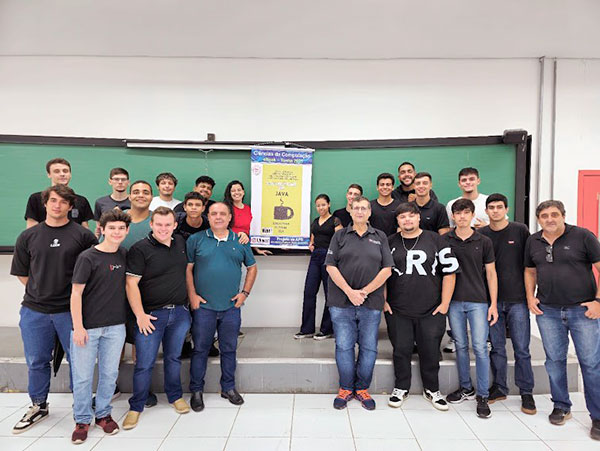 UNIESI lança livros desenvolvidos por alunos de Ciência da Computação