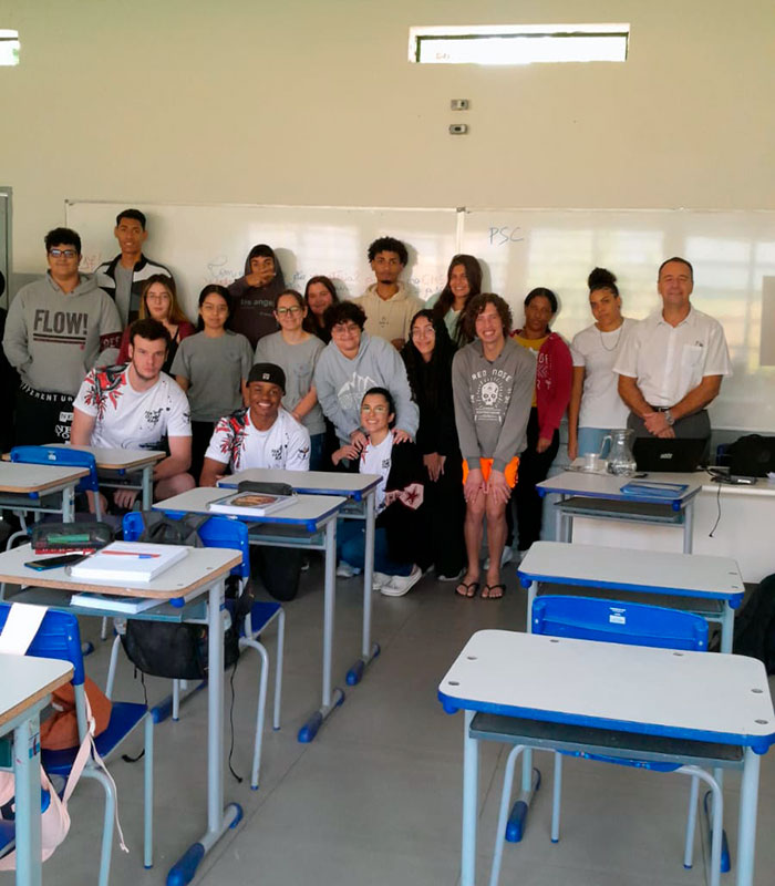 UNIESI na Escola visitou a escola Caetano Munhoz de Itapira